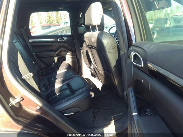 2017 Porsche Cayenne, VIN: WP1AE2A25HLA72533