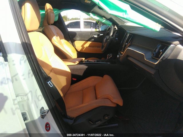 2019 Volvo XC60, VIN: LYV102DL3KB200588