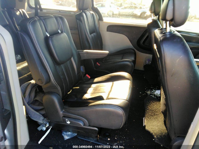 2A4RR8DG5BR630683 Chrysler Town & Country Touring-l