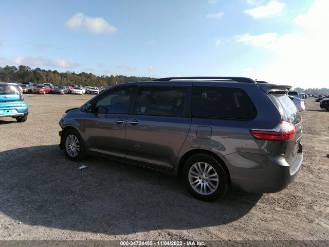 2017 Toyota Sienna, VIN: 5TDYZ3DC4HS812473