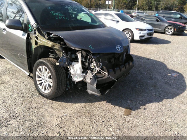 2017 Toyota Sienna, VIN: 5TDYZ3DC4HS812473