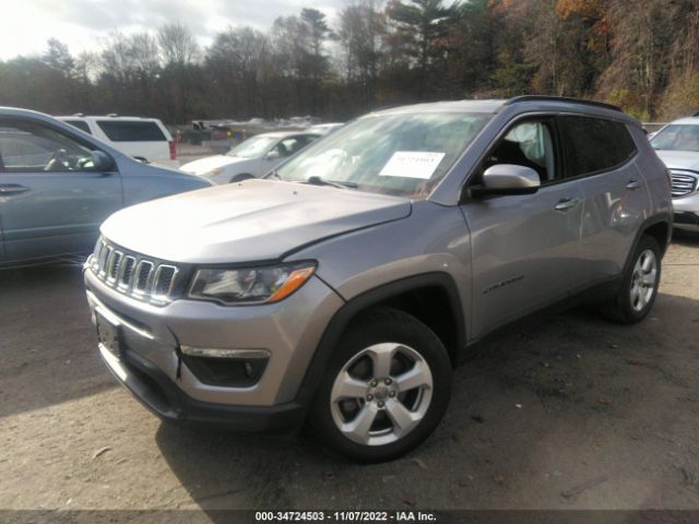 3C4NJDBB2JT256525 Jeep Compass Latitude