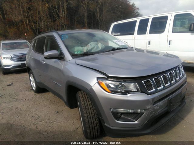 3C4NJDBB2JT256525 Jeep Compass Latitude