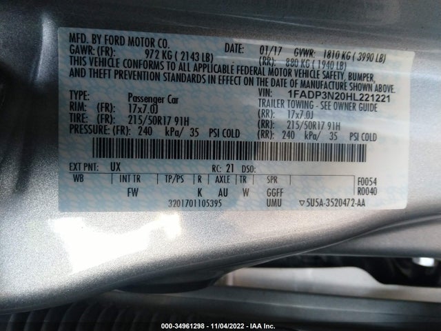 2017 Ford Focus, VIN: 1FADP3N20HL221221