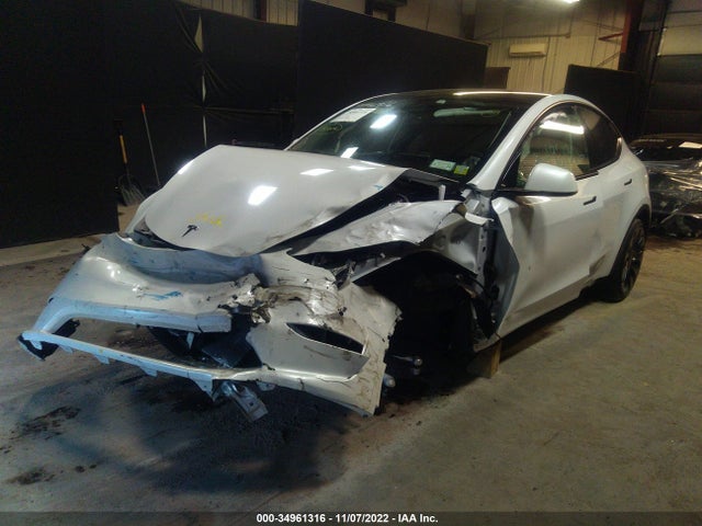 Tesla Model Y Performance 2022 7SAYGDEF0NF505700 Image 2