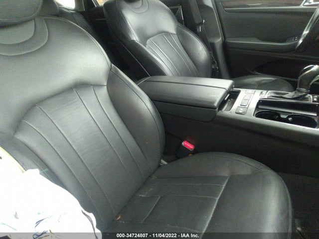 2016 Hyundai Genesis, VIN: KMHGN4JE5GU107755