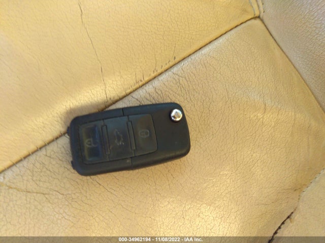 WVWPH63B83P111723 Volkswagen PASSAT GLS