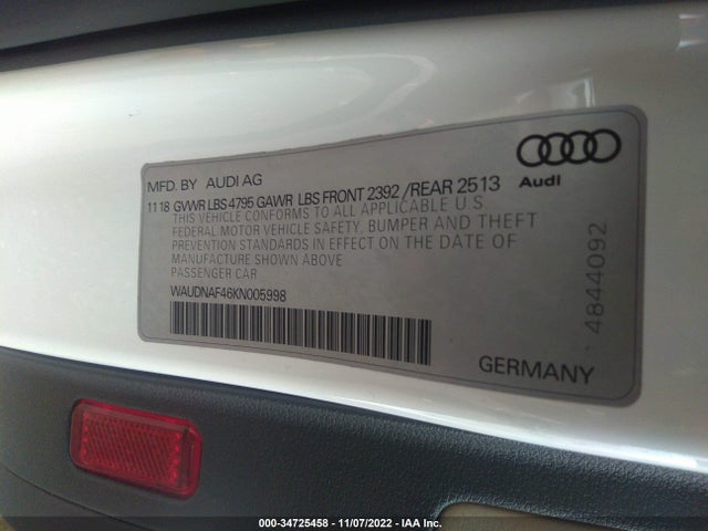 2019 Audi A4, VIN: WAUDNAF46KN005998