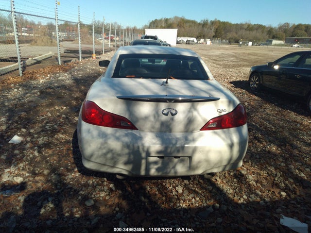 2015 Infiniti Q60, VIN: JN1CV6FE7FM810850