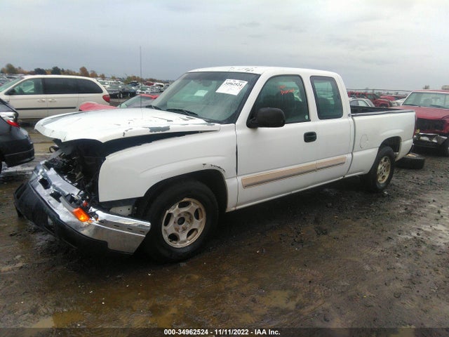 2004 CHEVROLET SILVERADO 1500 LS VIN: 2GCEC19V541253150