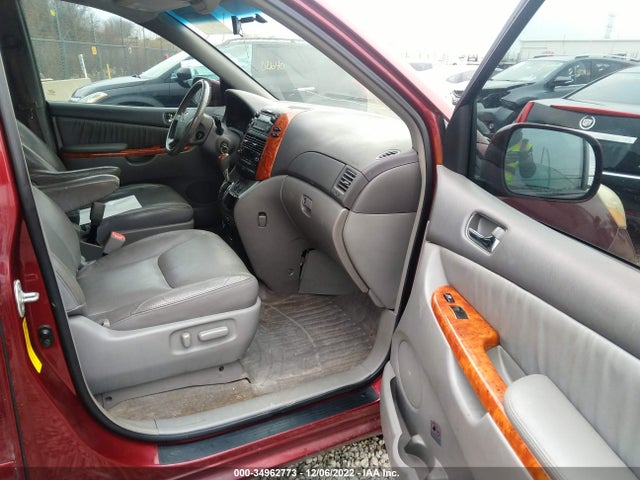 2007 TOYOTA SIENNA XLE VIN: 5TDZK22C67S095692