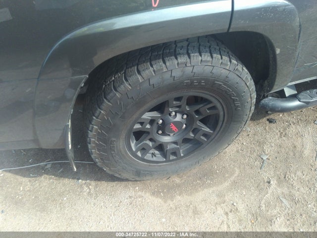 Toyota 4RUNNER 2022 JTEFU5JR8N5255042 Image 7