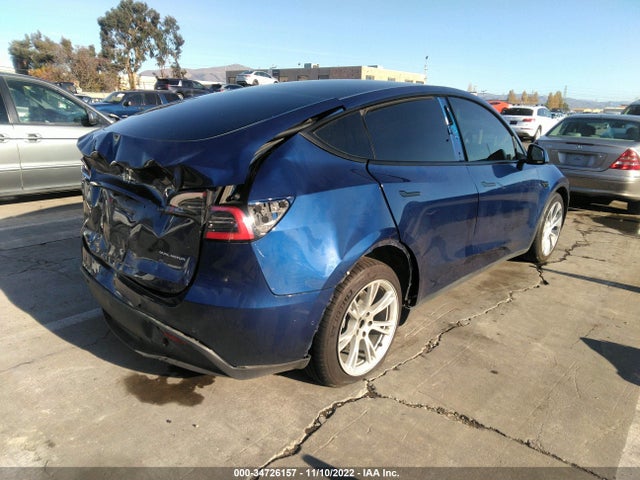 Tesla Model Y Long Range 2021 5YJYGDEE7MF102705 Image 4