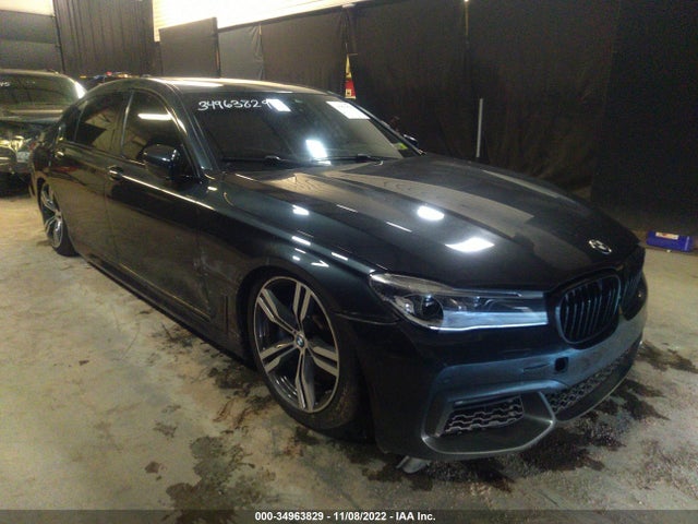 2017 BMW 7 Series, VIN: WBA7F2C5XHG421854