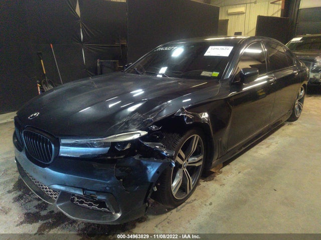 2017 BMW 7 Series, VIN: WBA7F2C5XHG421854