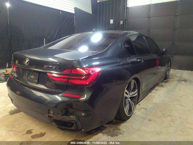 2017 BMW 7 Series, VIN: WBA7F2C5XHG421854