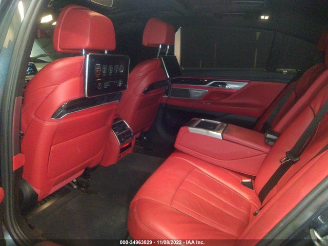 2017 BMW 7 Series, VIN: WBA7F2C5XHG421854
