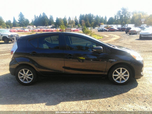 Toyota Prius C One/three/two/four 2014 JTDKDTB38E1065458 Image 6