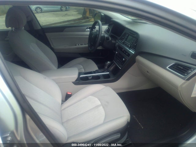 2016 Hyundai Sonata, VIN: KMHE24L13GA013238