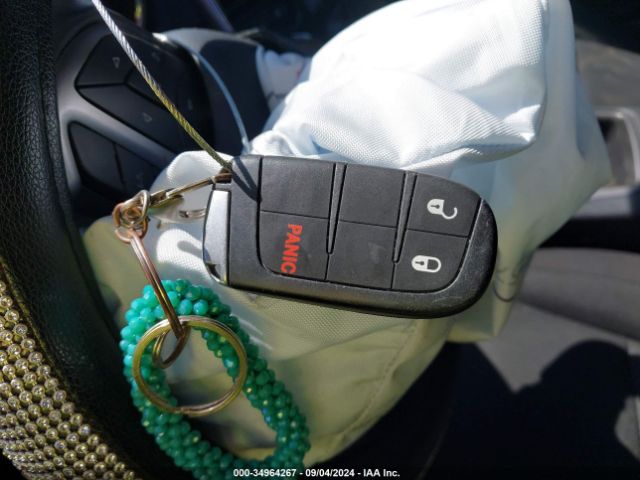 1C4RJEAGXMC714011 Jeep Grand Cherokee Laredo E 4x2