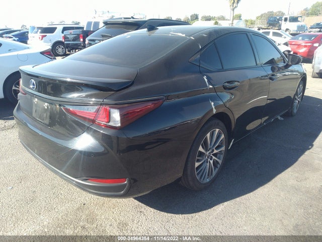 2021 Lexus ES, VIN: 58ADA1C10MU005386