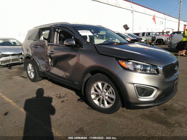 2018 Kia Sorento, VIN: 5XYPGDA34JG407972