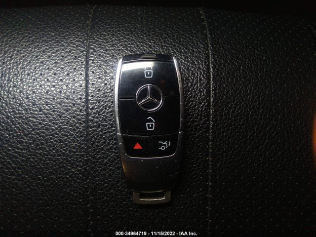 2018 Mercedes-Benz E-Class, VIN: WDDZF4KB3JA395417