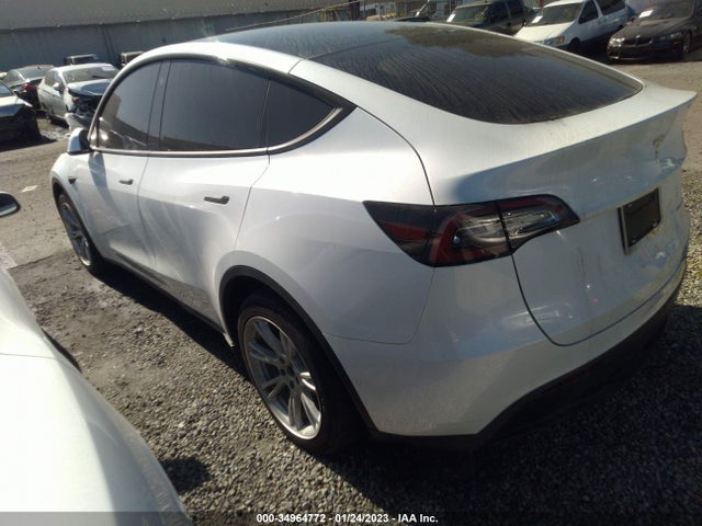 Tesla Model Y Long Range 2022 7SAYGAEE4NF364829 Image 4