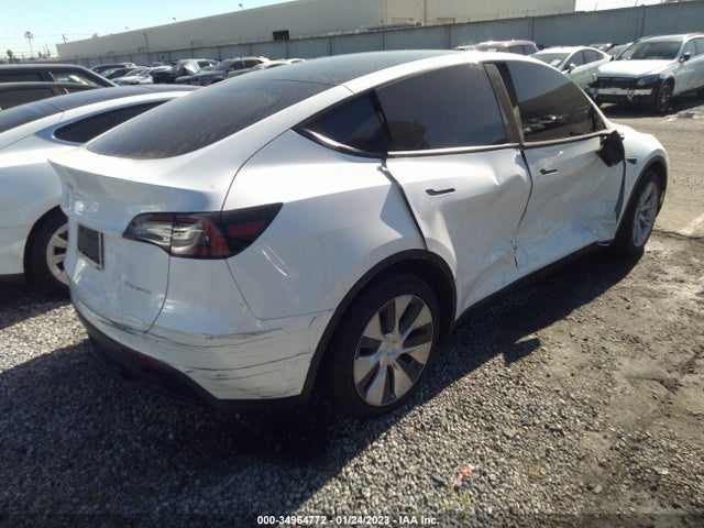 Tesla Model Y Long Range 2022 7SAYGAEE4NF364829 Image 5