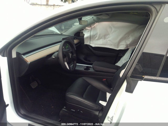 Tesla Model Y Long Range 2022 7SAYGAEE4NF364829 Image 6