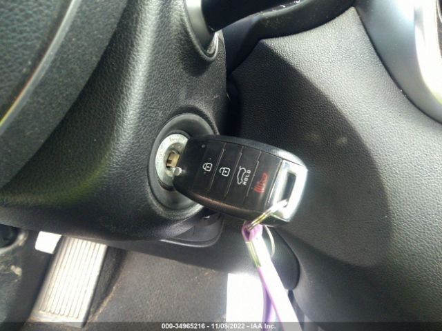 5XYPG4A33KG550722 KIA SORENTO LX