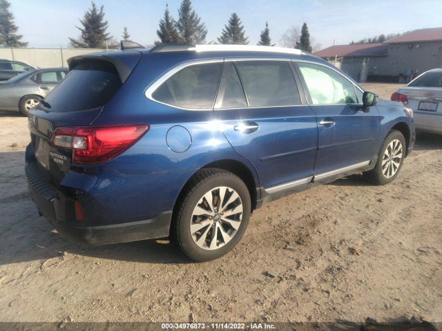 2017 Subaru Outback, VIN: 4S4BSATC8H3378894