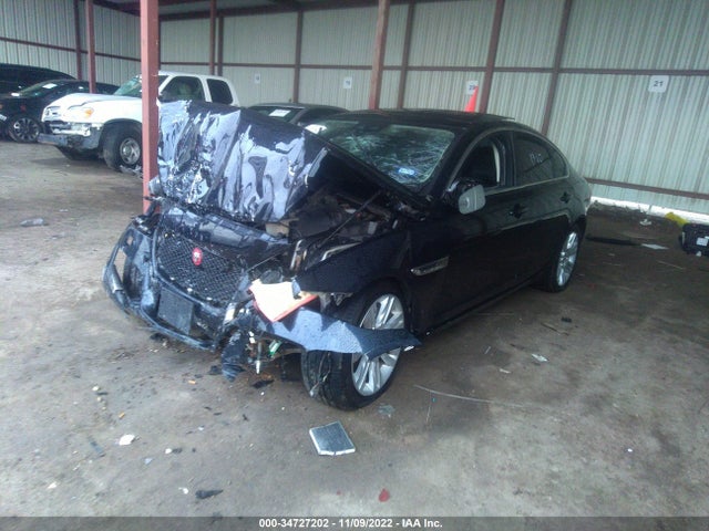 Jaguar Xf 35t Premium 2016 SAJBD4BV7GCY07008 Image 2