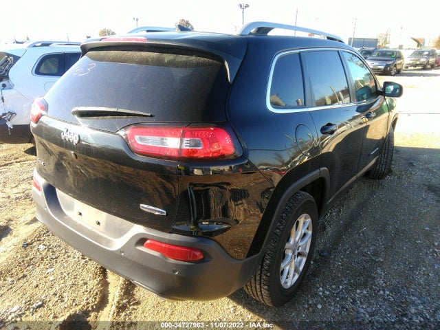 1C4PJMCSXHW590913 Jeep Cherokee Latitude