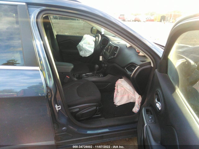 1C4PJLCB9KD479489 Jeep Cherokee Latitude