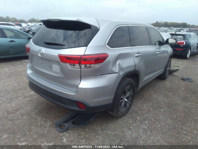 Toyota Highlander Le 2017 5TDZZRFH9HS234578 Image 4