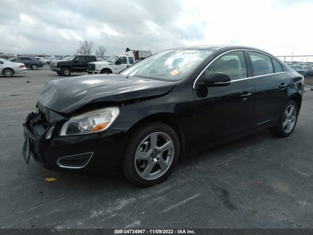 Volvo S60 T5 2012 YV1622FS0C2143459 Image 2