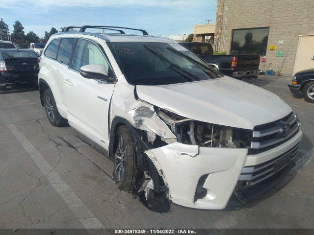 2017 Toyota Highlander, VIN: 5TDJGRFH2HS033530