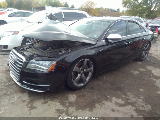 Audi S8 2013 WAUD2AFD8DN021745 Image 2