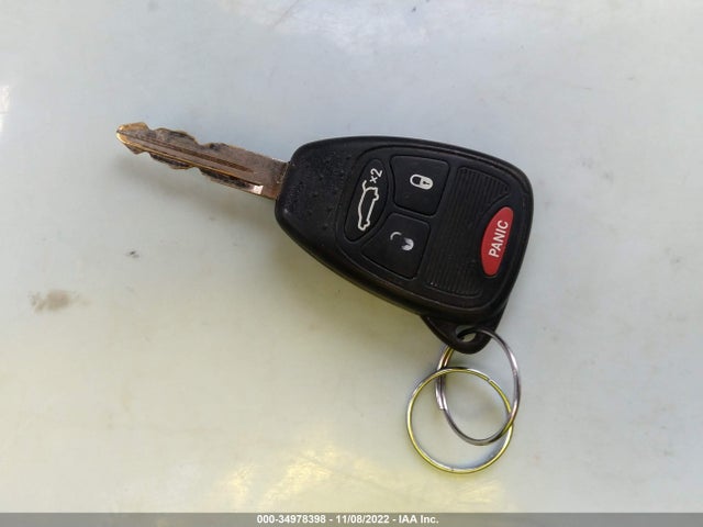 1C3CCBAB4EN207702 Chrysler 200 LX