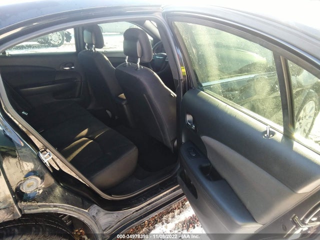 1C3CCBAB4EN207702 Chrysler 200 LX