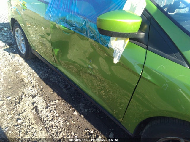 2018 Ford Focus, VIN: 1FADP3F20JL276479