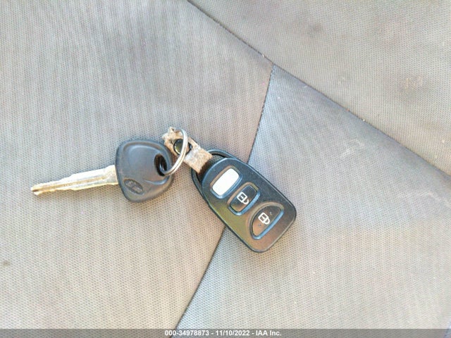 2011 HYUNDAI ELANTRA GLS PZEV VIN: 5NPDH4AE8BH017405
