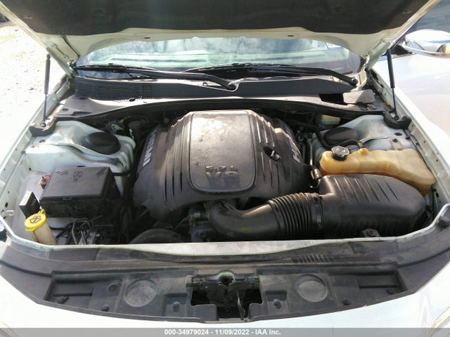 Chrysler 300 2011 2C3CA6CT4BH580066 Image 10