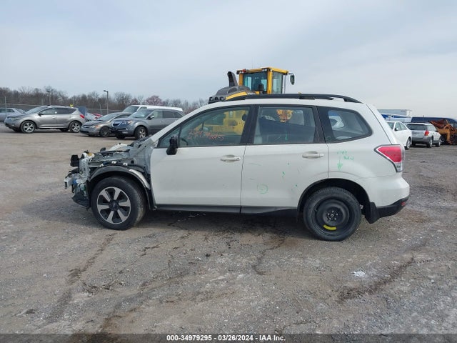 Subaru Forester 2.5i 2017 JF2SJABCXHH437991 Image 14