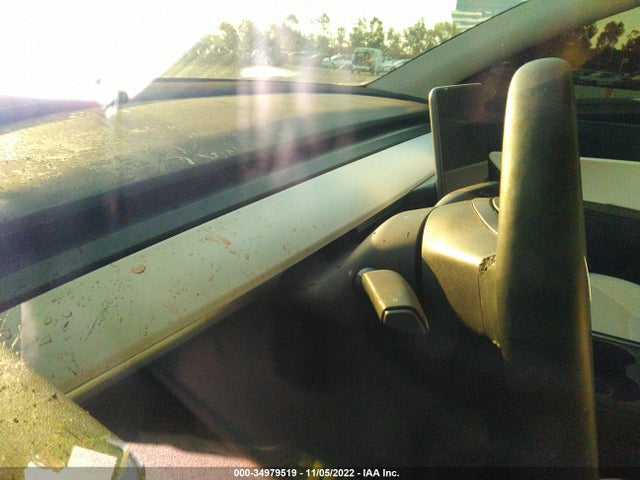 Tesla Model Y 2021 5YJYGDEE0MF195258 Image 7