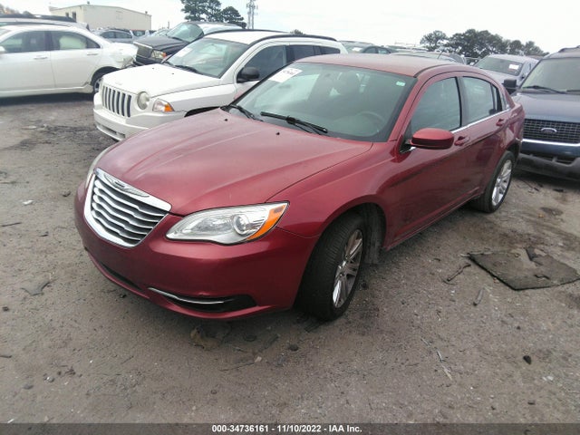 Chrysler 200 LX 2013 1C3CCBAB1DN686921 Image 2