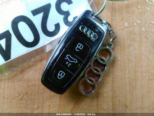 2021 Audi e-tron, VIN: WA1AAAGE8MB030666