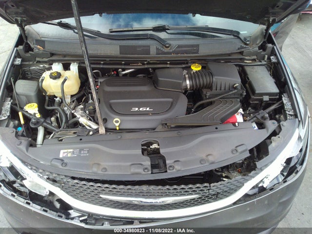 2017 Chrysler Pacifica, VIN: 2C4RC1DG6HR840538