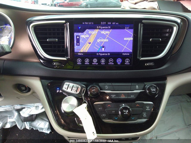 2017 Chrysler Pacifica, VIN: 2C4RC1DG6HR840538